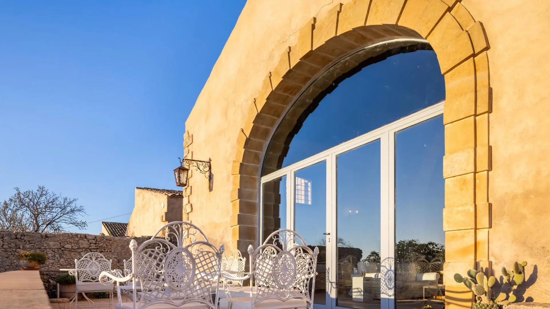 Masseria Costanza Vendicari Noto 0*,