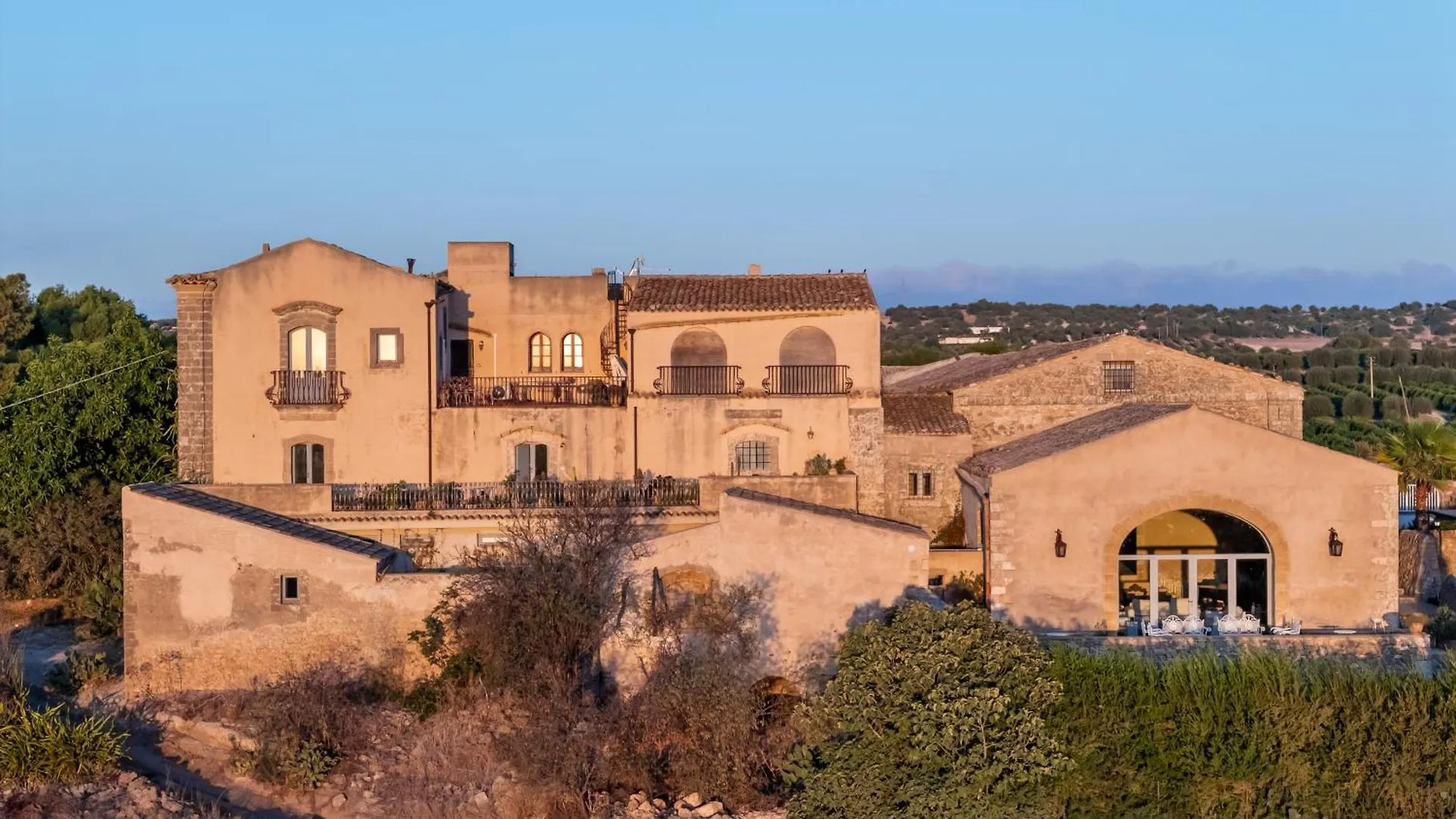Masseria Costanza Vendicari Noto Resort